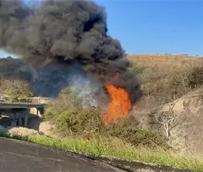 Tragedia en el Istmo de Oaxaca: explosi&oacute;n en ducto de Pemex deja 3 muertos 