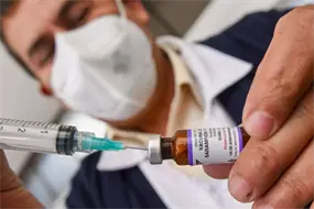 Sheinbaum firma acuerdo con farmac&eacute;uticas para producir vacunas en M&eacute;xico