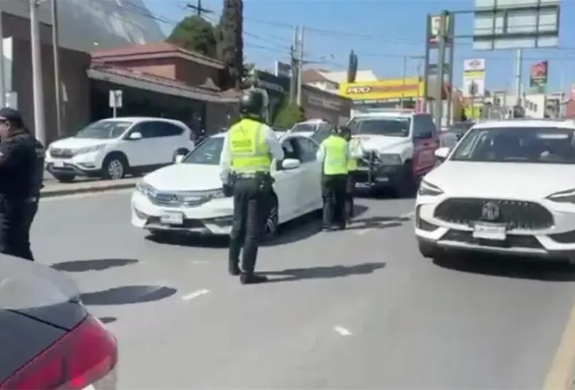 La joven atropellada en la avenida Paseo de los Leones permanece hospitalizada en estado grave.