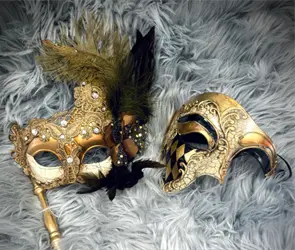 Mascarada cortesana: romance, antifaces y San Valent&iacute;n en la CDMX