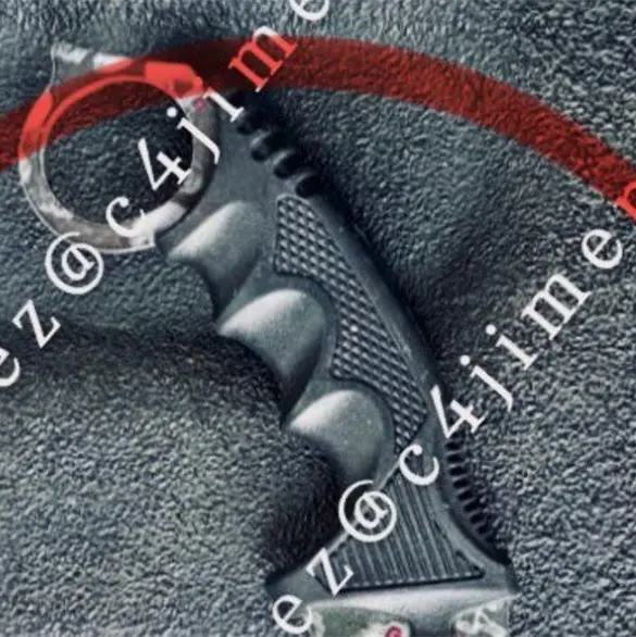 Esta es la navaja Karambit con la que atacaron a Jeremy afuera de una secundaria en Tl&aacute;huac