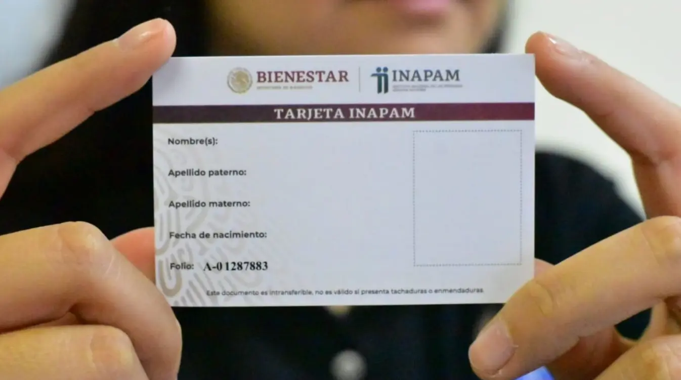  La Pensión del Bienestar forma parte de la estrategia social del Gobierno de México para apoyar económicamente a personas adultas mayores. 