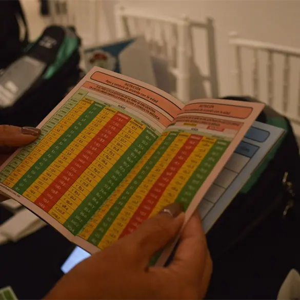 &iquest;La perdiste o da&ntilde;aste? As&iacute; puedes reimprimir tu cartilla de vacunaci&oacute;n IMSS en l&iacute;nea