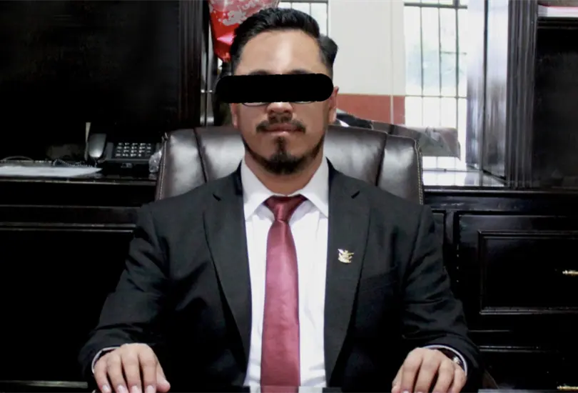 Exhiben a alcalde de Epazoyucan por discriminar a regidora embarazada y a edil con discapacidad