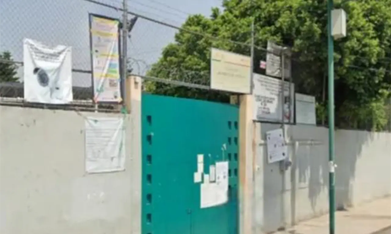  La mujer explicó que las amenazas ocurrieron desde el año pasado y que presentó el caso ante autoridades escolares. 