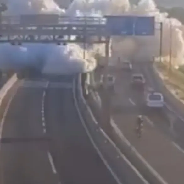 Dios mío, pobre gente: Como en Iztapalapa, pipa de gas choca y explota en carretera de Chile Dios mío, pobre gente: Como en Iztapalapa, pipa de gas choca y explota en carretera de Chile