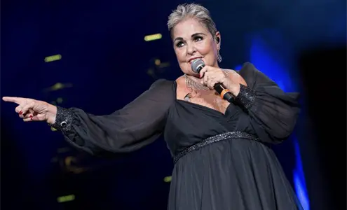 Tiburón ataca al nieto de Lupita D´Alessio mientras estaba en la orilla del mar Tiburón ataca al nieto de Lupita D´Alessio mientras estaba en la orilla del mar