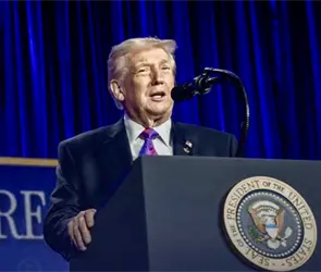 Trump sube aranceles globales al 15% tras rev&eacute;s de la Corte Suprema