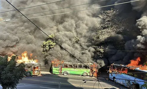 Matan el Mencho: Las impactantes imágenes de los narcobloqueos y reacciones Matan el Mencho: Las impactantes imágenes de los narcobloqueos y reacciones