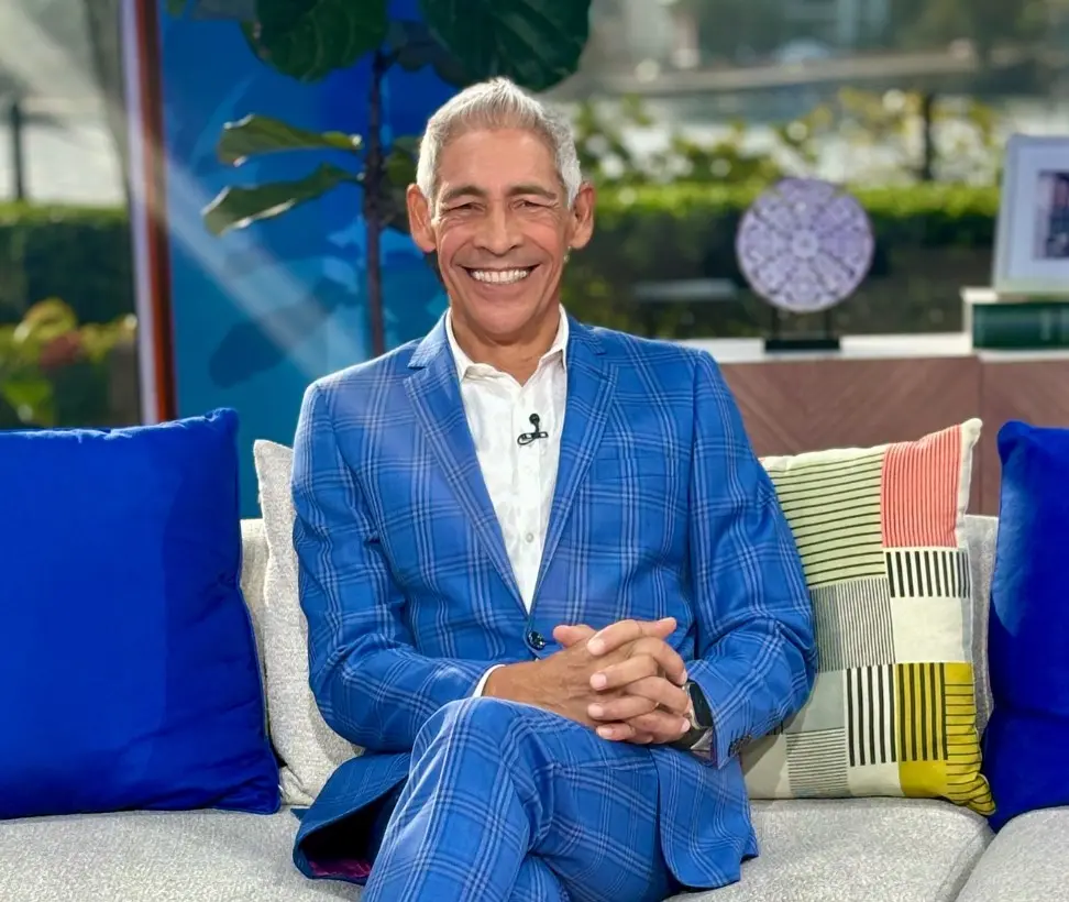 Ahora tiene 58 años, está casado con Sandy Meléndez y tiene cuatro hijos. Johnny se enfocó en su carrera como actor y en los últimos años ha trabajado como presentador de televisión en programas como 'En La Mañana'.