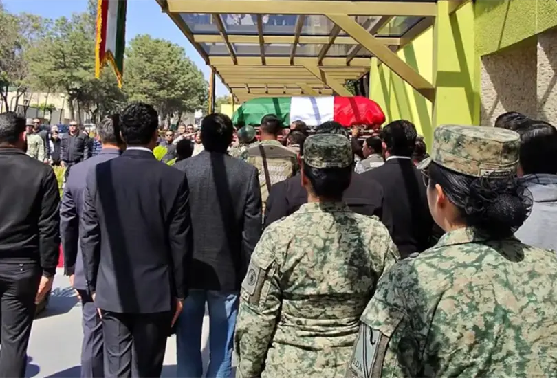 Guardias nacionales ca&iacute;dos en el operativo contra El Mencho fueron despedidos con honores.