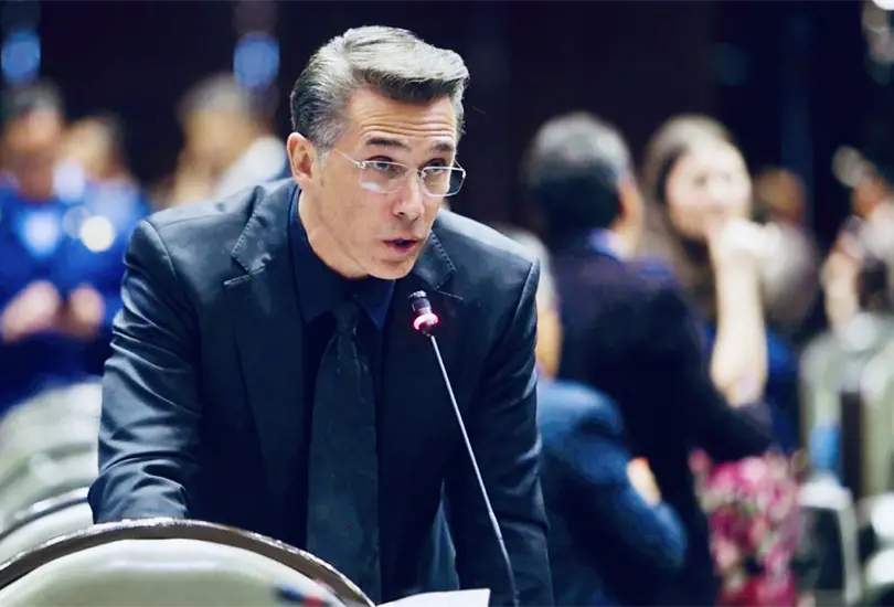 Morena castiga a Sergio Mayer por irse a La Casa de los Famosos: le suspenden derechos por dañar la imagen del partido Morena castiga a Sergio Mayer por irse a La Casa de los Famosos: le suspenden derechos por dañar la imagen del partido