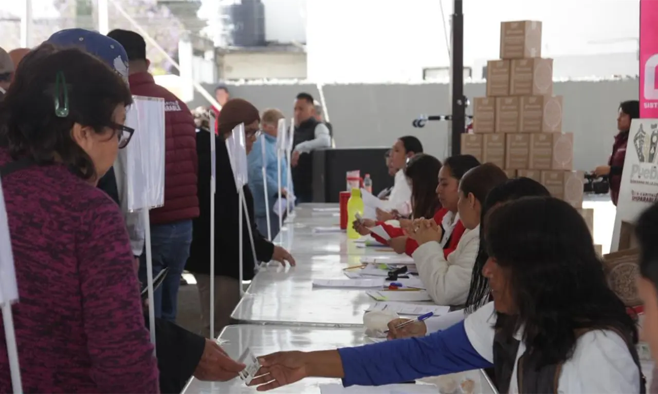  Programa Alimentación Imparable beneficia a familias de Xilotzingo. 