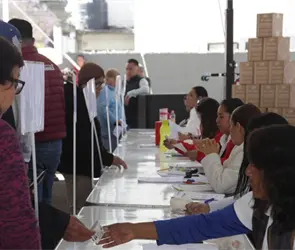 Entregan 3 mil 966 despensas en Xilotzingo con programa Alimentaci&oacute;n Imparable