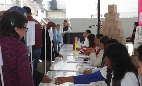 Entregan 3 mil 966 despensas en Xilotzingo con programa Alimentación Imparable Entregan 3 mil 966 despensas en Xilotzingo con programa Alimentación Imparable