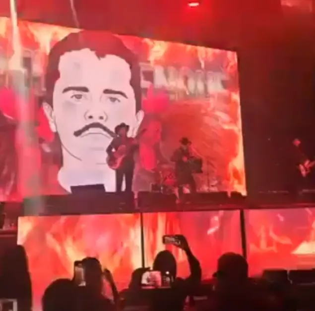 El grupo musical se negó a cantar el narcocorrido. X.