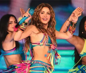 Shakira convierte el Z&oacute;calo en megacentro de vacunaci&oacute;n: CDMX aplicar&aacute; dosis contra sarampi&oacute;n