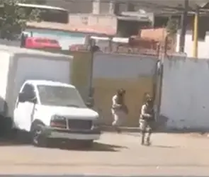 Así fue la emboscada contra la Guardia Nacional en Tuxpan; videos captan las ráfagas Así fue la emboscada contra la Guardia Nacional en Tuxpan; videos captan las ráfagas