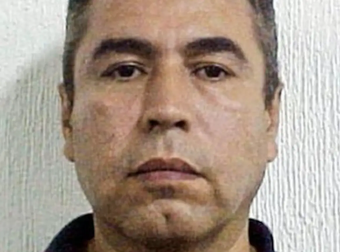 Armando Valencia.. Especial