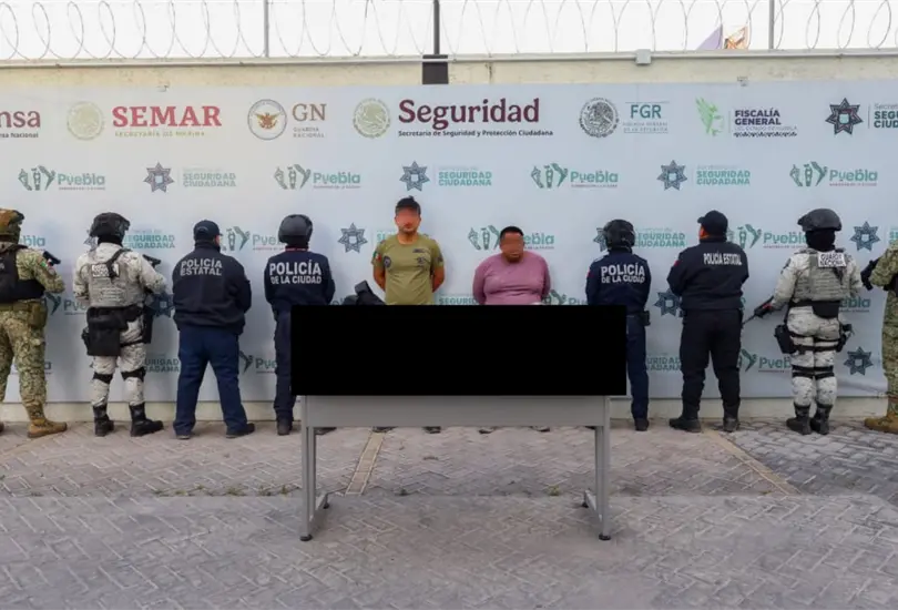 Los detenidos tras el operativo.