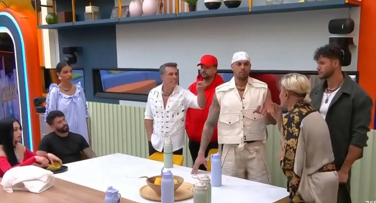  Pelea entre Sergio Mayer y El Divo 