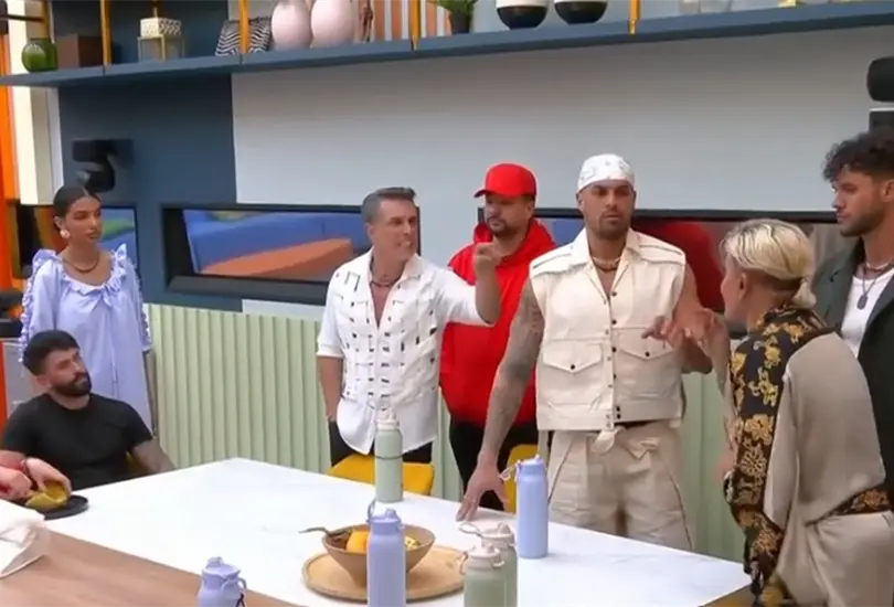 Pelea entre Sergio Mayer y El Divo Pelea entre Sergio Mayer y El Divo