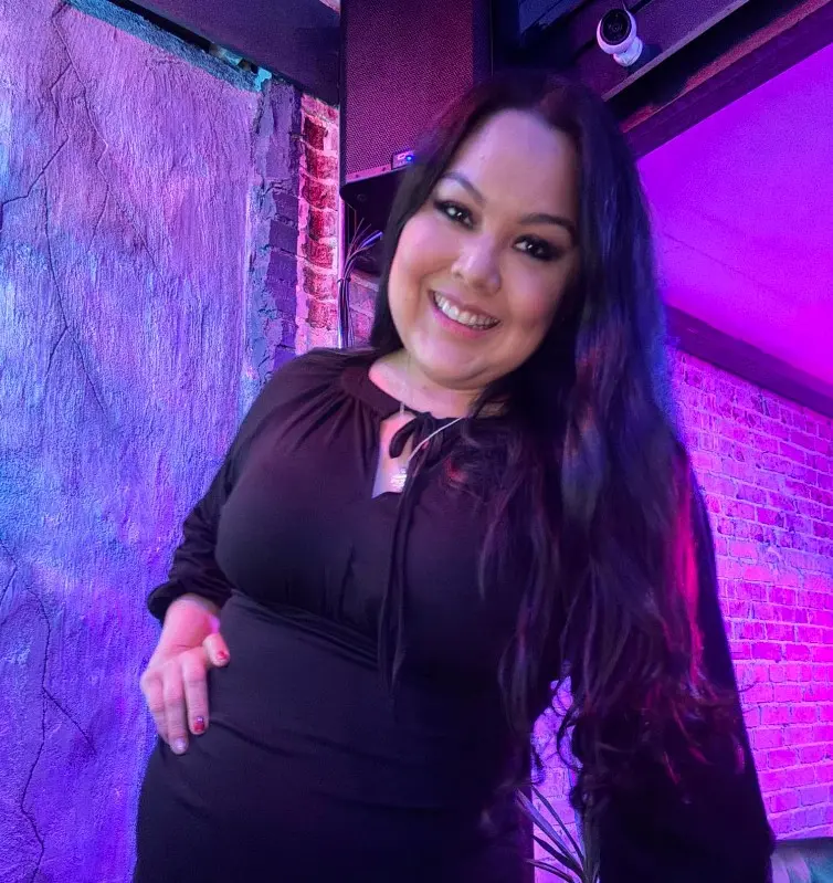 Public&oacute; de manera independiente su primer disco Quiero ser tu amante en 2011.<br>