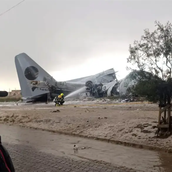 Avión militar que transportaba dinero se estrella y deja 15 muertos en Bolivia