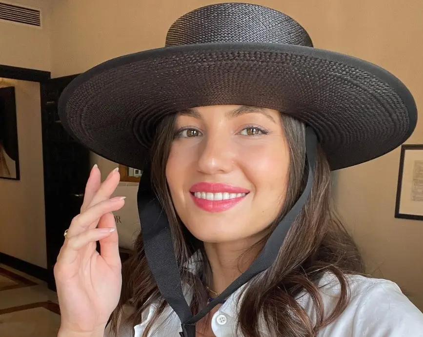 En 2025, amplió su presencia en plataformas al integrarse a la película 'La viuda negra' de Netflix.