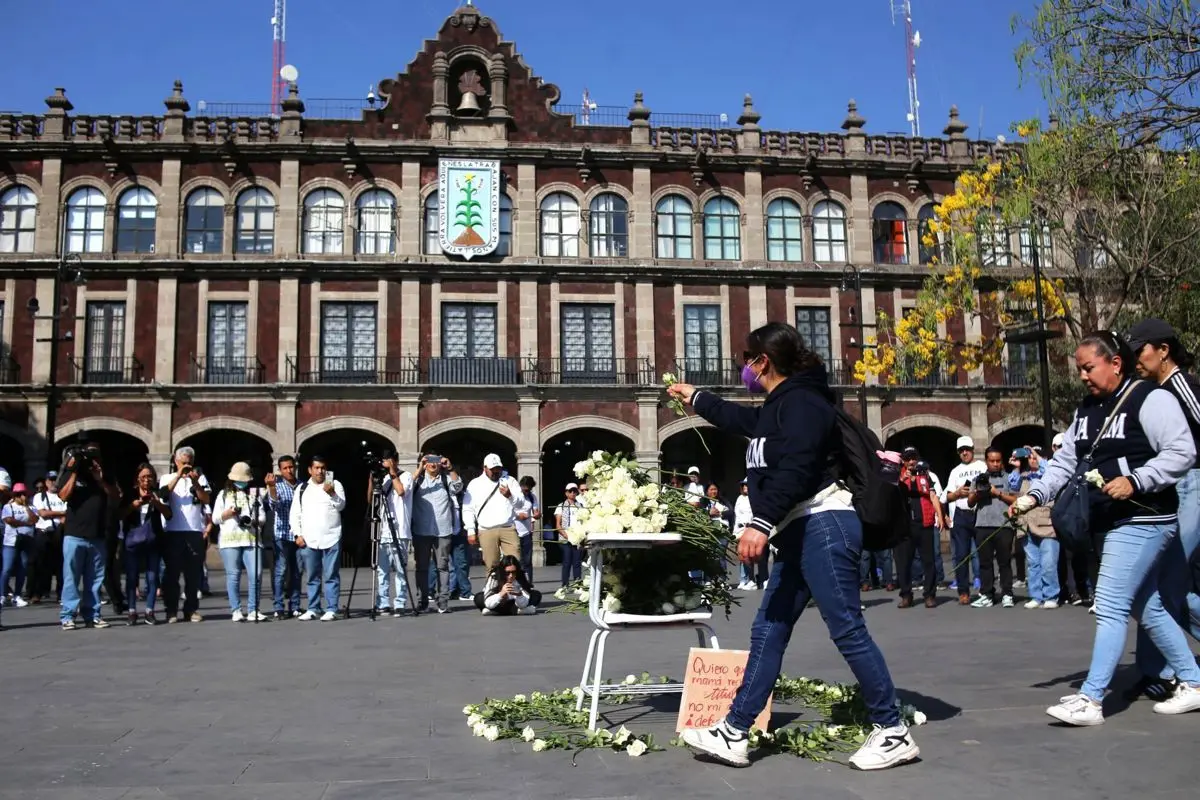La imagen que marcó la jornada fue una butaca blanca colocada en la explanada del Zócalo. Cuartoscuro.