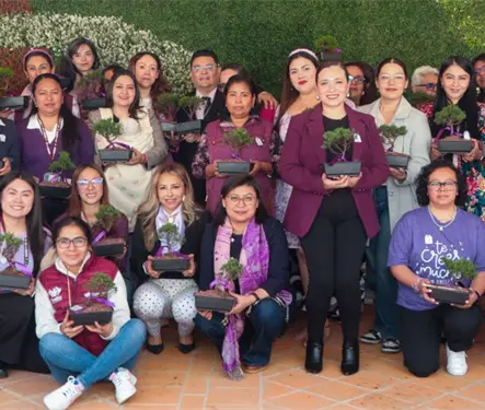 Gobierno de la Ciudad realiza "Crecemos juntas" por el 8 de marzo