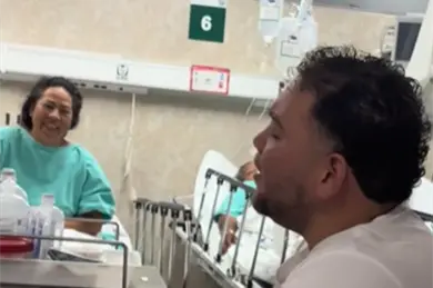 Enfermero de hospital de Naucalpan cautiva a la sala de emergencias con rom&aacute;ntica "serenata"