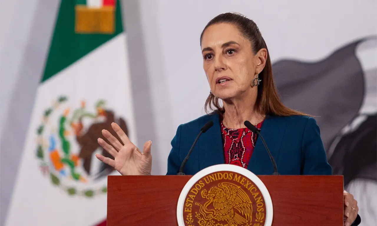  Sheinbaum alista “plan B” si el Congreso frena su reforma electoral 