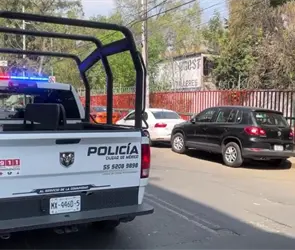 Alumno amenaza a compa&ntilde;ero con arma en escuela de CDMX; padres lo entregan a autoridades