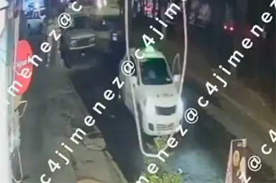 Polic&iacute;as de CDMX son investigados por mover taxi con dos cad&aacute;veres de Azcapotzalco a Naucalpan