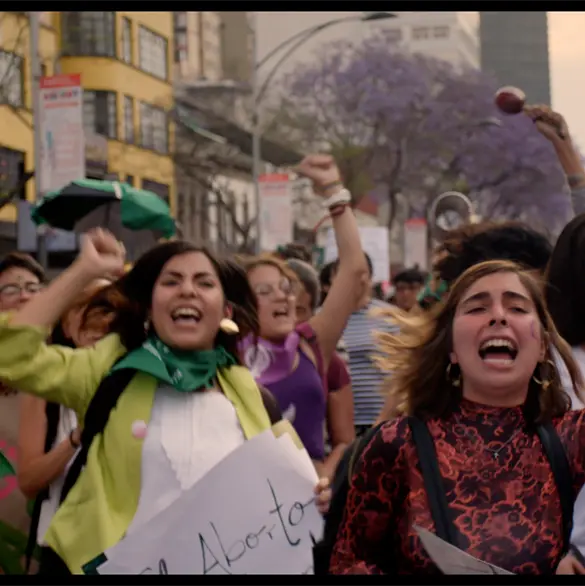 Rebeladas ilumina el 8M: cine feminista en la Glorieta de las Mujeres que Luchan