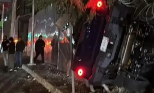 C&eacute;sar iba en su moto cuando fue embestido por universitarios que viajaban en presunto estado de ebriedad en camioneta de lujo