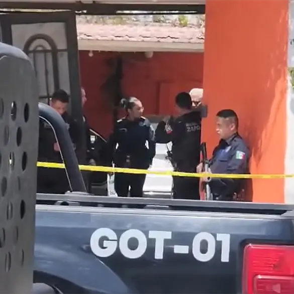 Asesinan a agente de la Fiscal&iacute;a de Jalisco embarazada y a su esposo en ataque armado en Zapopan