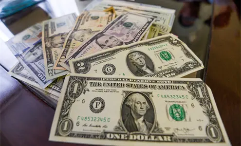 D&oacute;lar se dispara en M&eacute;xico por el petr&oacute;leo: precio hoy 9 de marzo