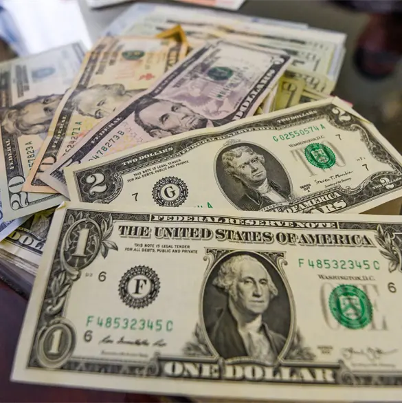 D&oacute;lar se dispara en M&eacute;xico por el petr&oacute;leo: precio hoy 9 de marzo