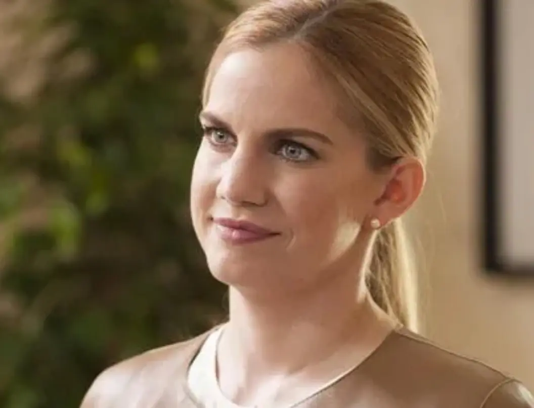 Durante ese tiempo se concentró en sus estudios y llevó una vida alejada de la atención mediática.