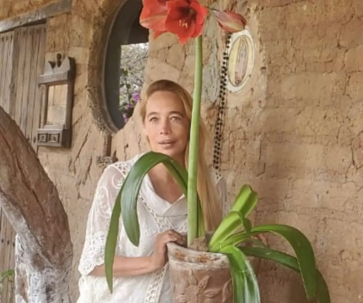 A los 23 años contrajo matrimonio con Luis Alegre y se mudó a Cancún, Quintana Roo; no obstante, su relación terminó en divorcio cinco años después. A los 23 años contrajo matrimonio con Luis Alegre y se mudó a Cancún, Quintana Roo; no obstante, su relación terminó en divorcio cinco años después.