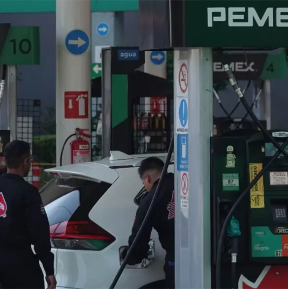 Sheinbaum renueva acuerdo para frenar alza de la gasolina: &iquest;en cu&aacute;nto quedar&aacute; el precio?