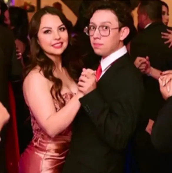 "Una madre no deja de buscar a su hijo": &iquest;Qu&eacute; ha pasado con Carlos Emilio, joven que desapareci&oacute; tras ir al ba&ntilde;o en un bar?