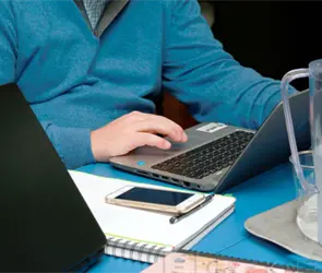 Declaraci&oacute;n Anual 2026: &iquest;C&oacute;mo utilizar el Simulador del SAT y qu&eacute; hacer si tienes saldo a favor?