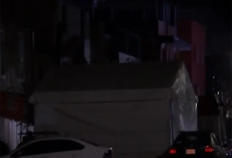 El joven, de 33 a&ntilde;os de edad y originario del Estado de M&eacute;xico, fue acompa&ntilde;ado por seres queridos durante su &uacute;ltimo recorrido antes de ser sepultado.