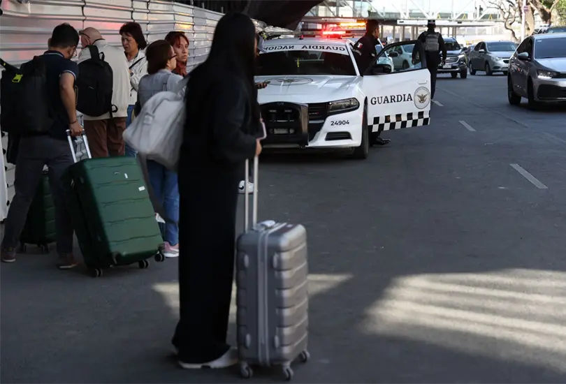 Los taxis de plataformas podr&aacute;n seguir operando, pero &uacute;nicamente en zonas designadas.