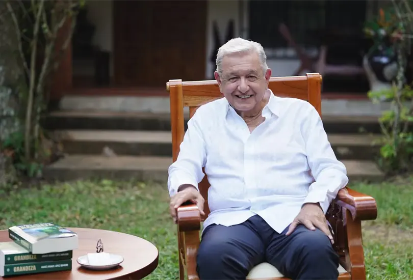 AMLO rompe su retiro para defender a Cuba y pide donativos a mexicanos: "¡Aporten lo que puedan!" AMLO rompe su retiro para defender a Cuba y pide donativos a mexicanos: "¡Aporten lo que puedan!"