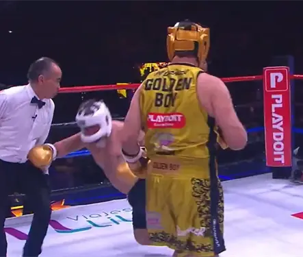 VIDEO: el momento exacto en que Alfredo Adame noquea a Carlos Trejo en el Ring Royale
