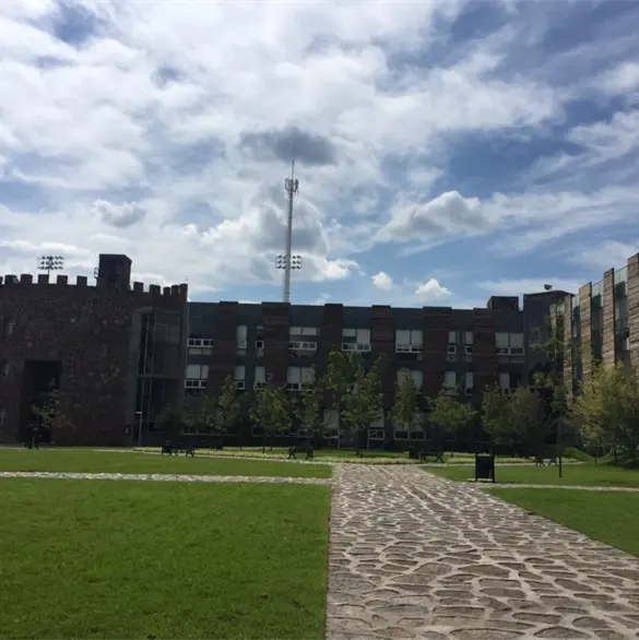 &iquest;Qu&eacute; es "La Muralla", el Centro de Capacitaci&oacute;n de la FGR que era un narcorancho?